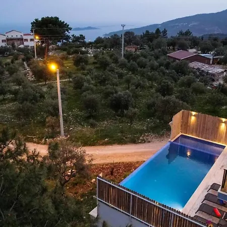 Zehra Queen Kalkan Willa *